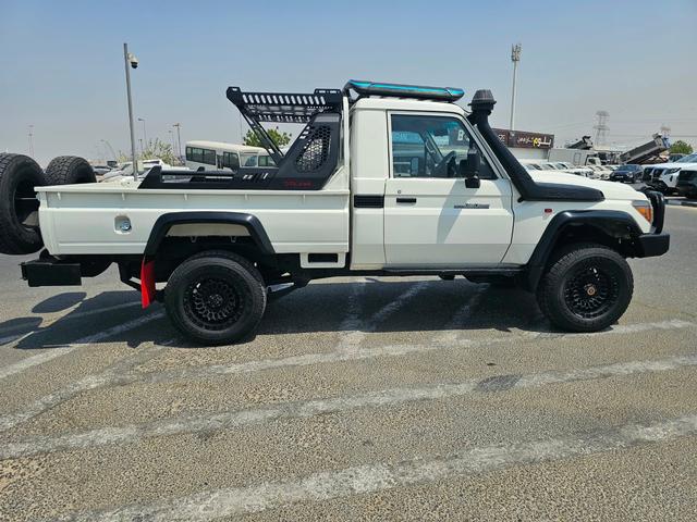 2020 Toyota Land Cruiser p/up