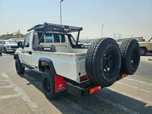 2020 Toyota Land Cruiser p/up