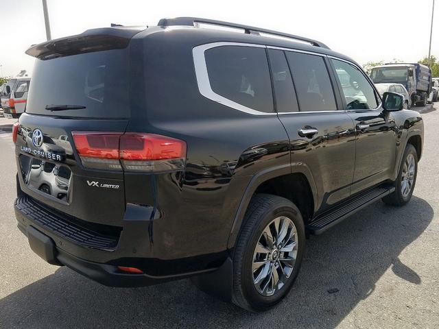 2025 Toyota LAND CRUISER 300 SERIES
