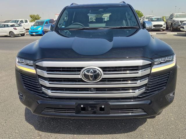 2025 Toyota LAND CRUISER 300 SERIES