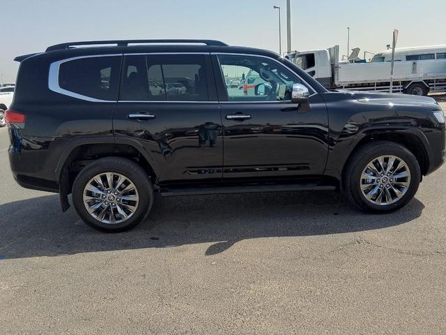 2025 Toyota LAND CRUISER 300 SERIES