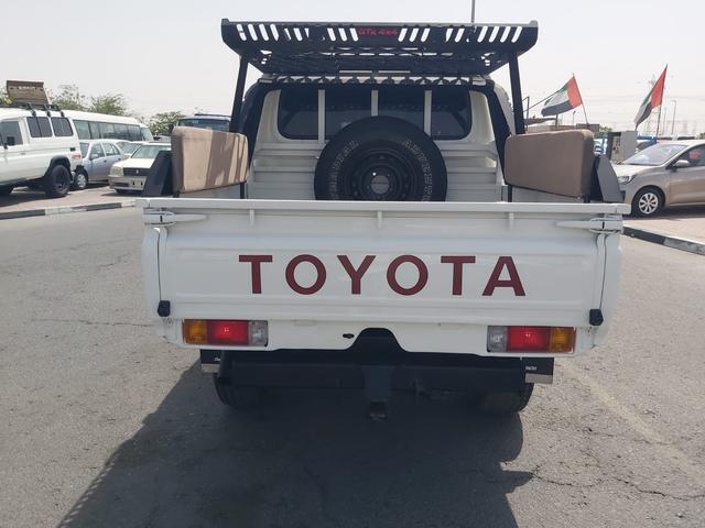 2016 Toyota LAND CRUISER DOUBLE CAB