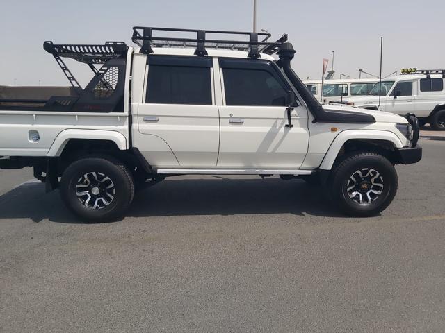 2016 Toyota LAND CRUISER DOUBLE CAB