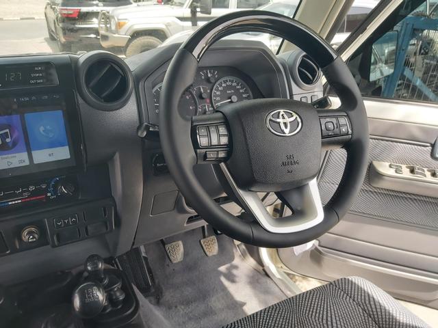 2016 Toyota LAND CRUISER DOUBLE CAB