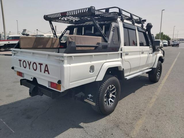 2016 Toyota LAND CRUISER DOUBLE CAB