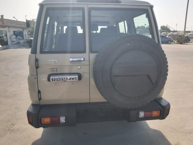 2025 Toyota LAND CRUISER 5D HARDTOP