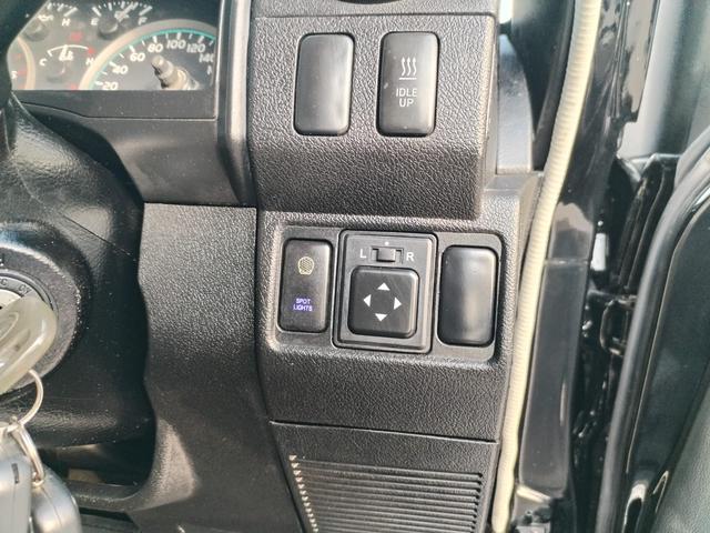 2013 Toyota LAND CRUISER DOUBLE CAB