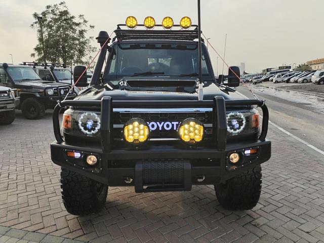 2013 Toyota LAND CRUISER DOUBLE CAB