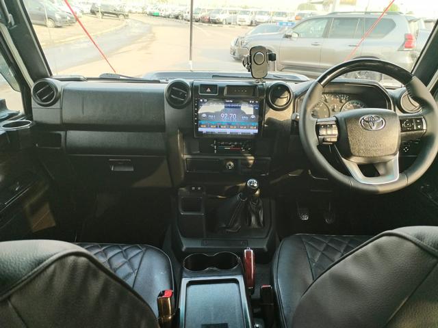 2013 Toyota LAND CRUISER DOUBLE CAB