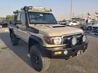 2011 Toyota Land Cruiser p/up