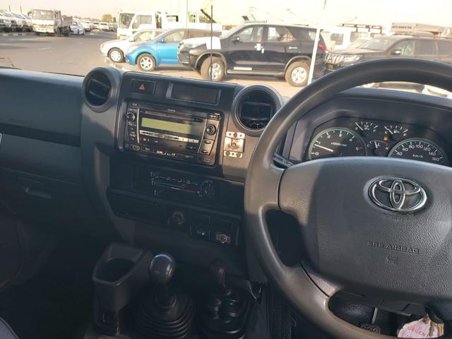 2011 Toyota Land Cruiser p/up