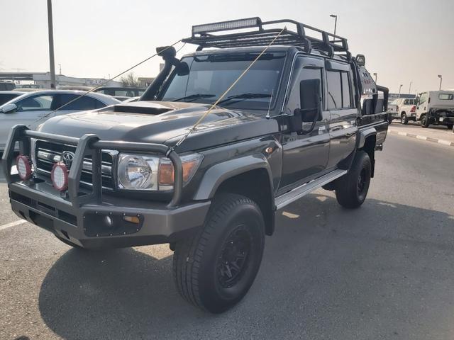 2017 Toyota LAND CRUISER DOUBLE CAB