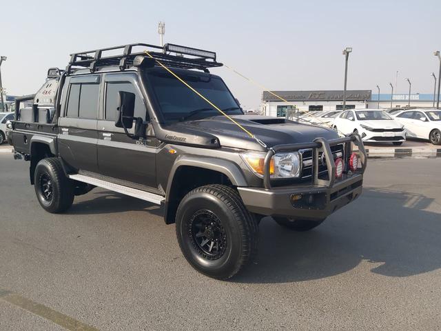 2017 Toyota LAND CRUISER DOUBLE CAB