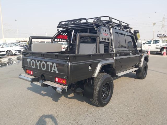 2017 Toyota LAND CRUISER DOUBLE CAB