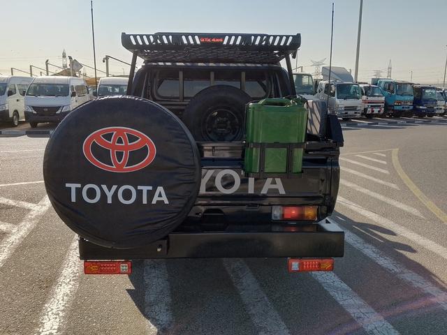 2016 Toyota LAND CRUISER DOUBLE CAB