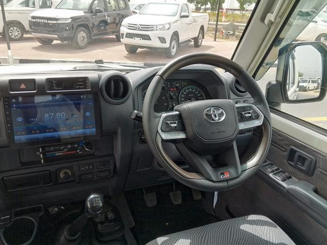2013 Toyota LAND CRUISER D/CAB 79 SERIES