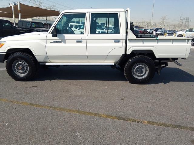 2023 Toyota LAND CRUISER DOUBLE CAB